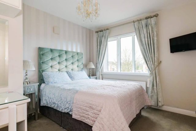 Double Room with Private External Bathroom