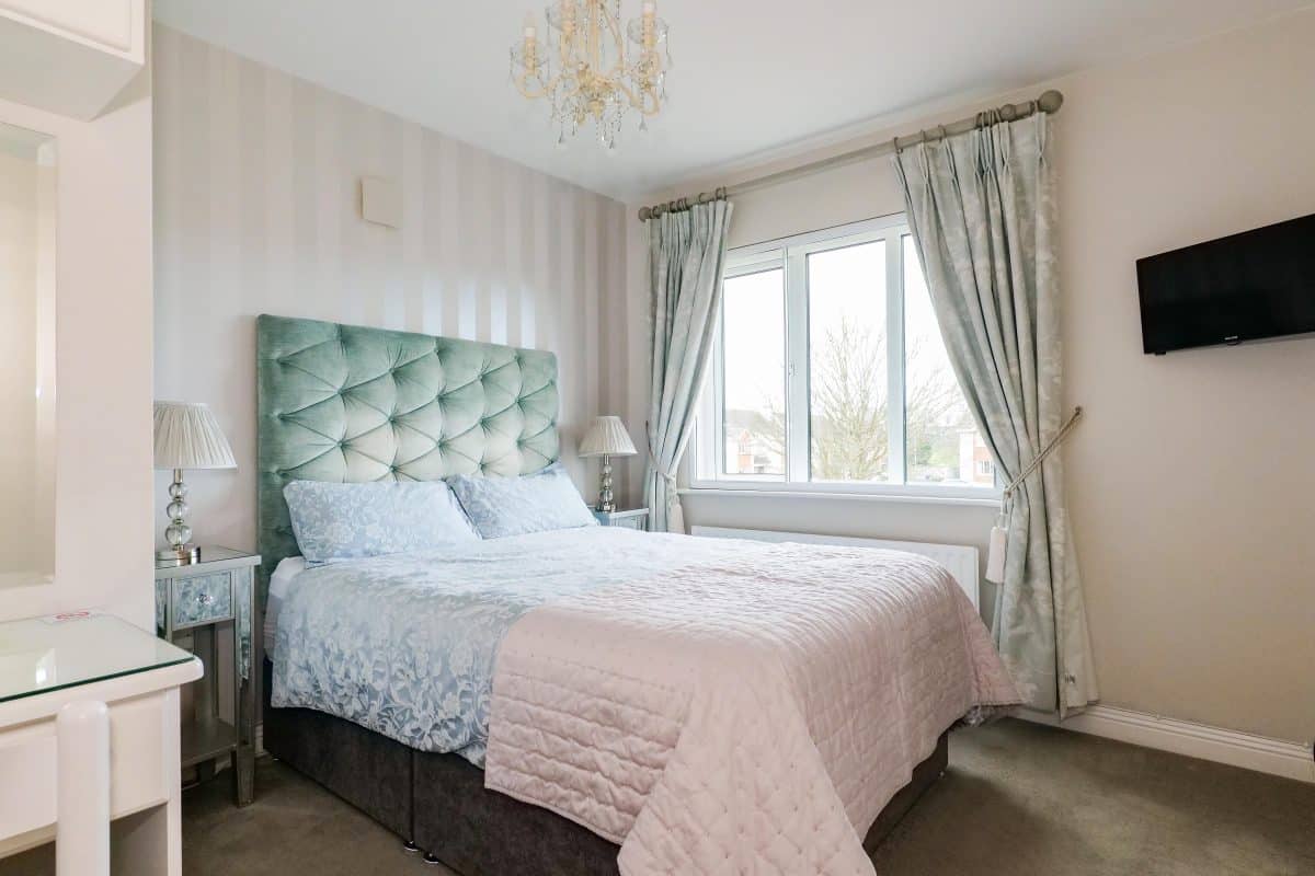 Double Room with Private External Bathroom
