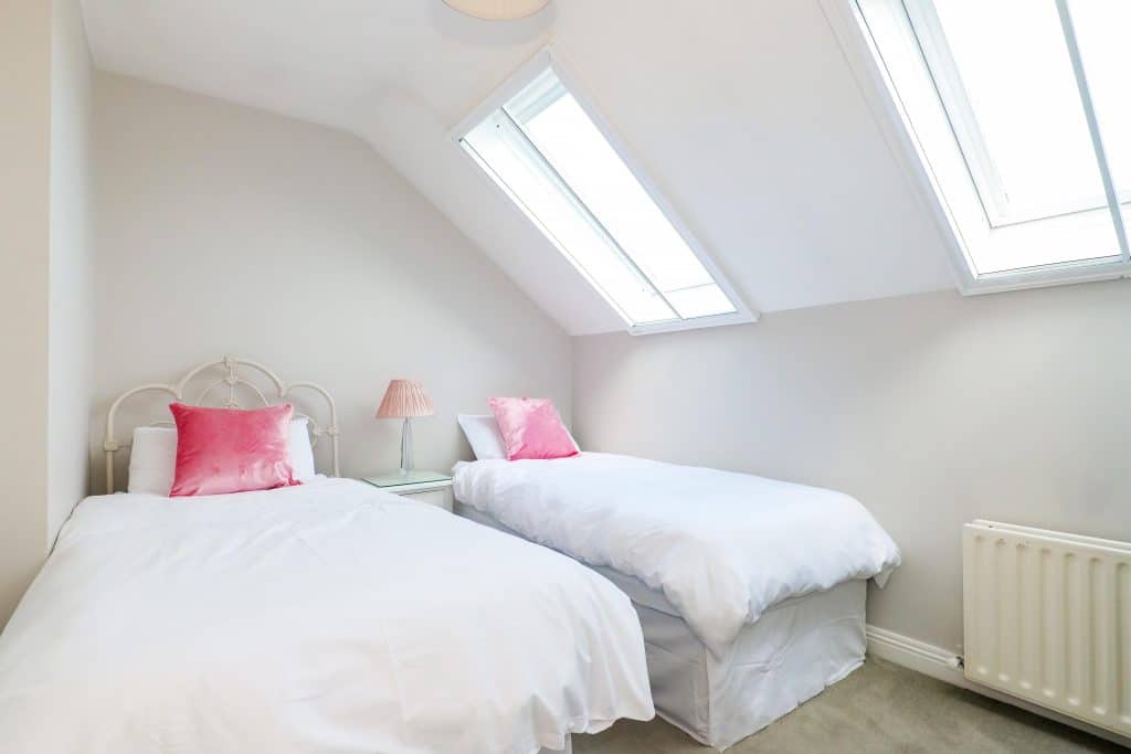 Twin Room with Private Bathroom